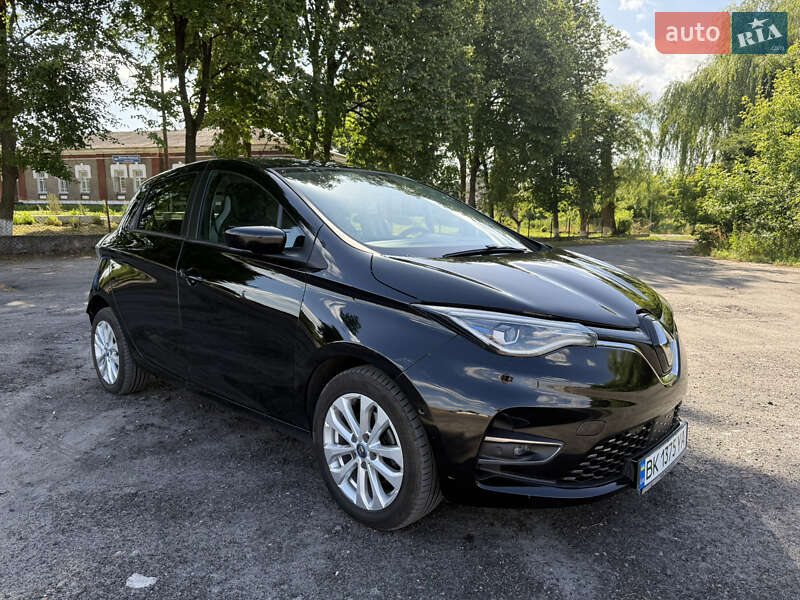 Хэтчбек Renault Zoe 2020 в 