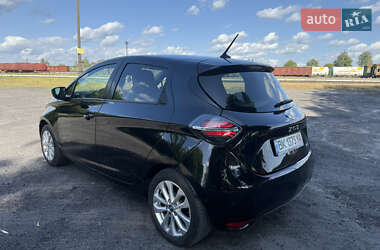 Хэтчбек Renault Zoe 2020 в 