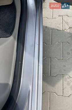 Хэтчбек Renault Zoe 2015 в 