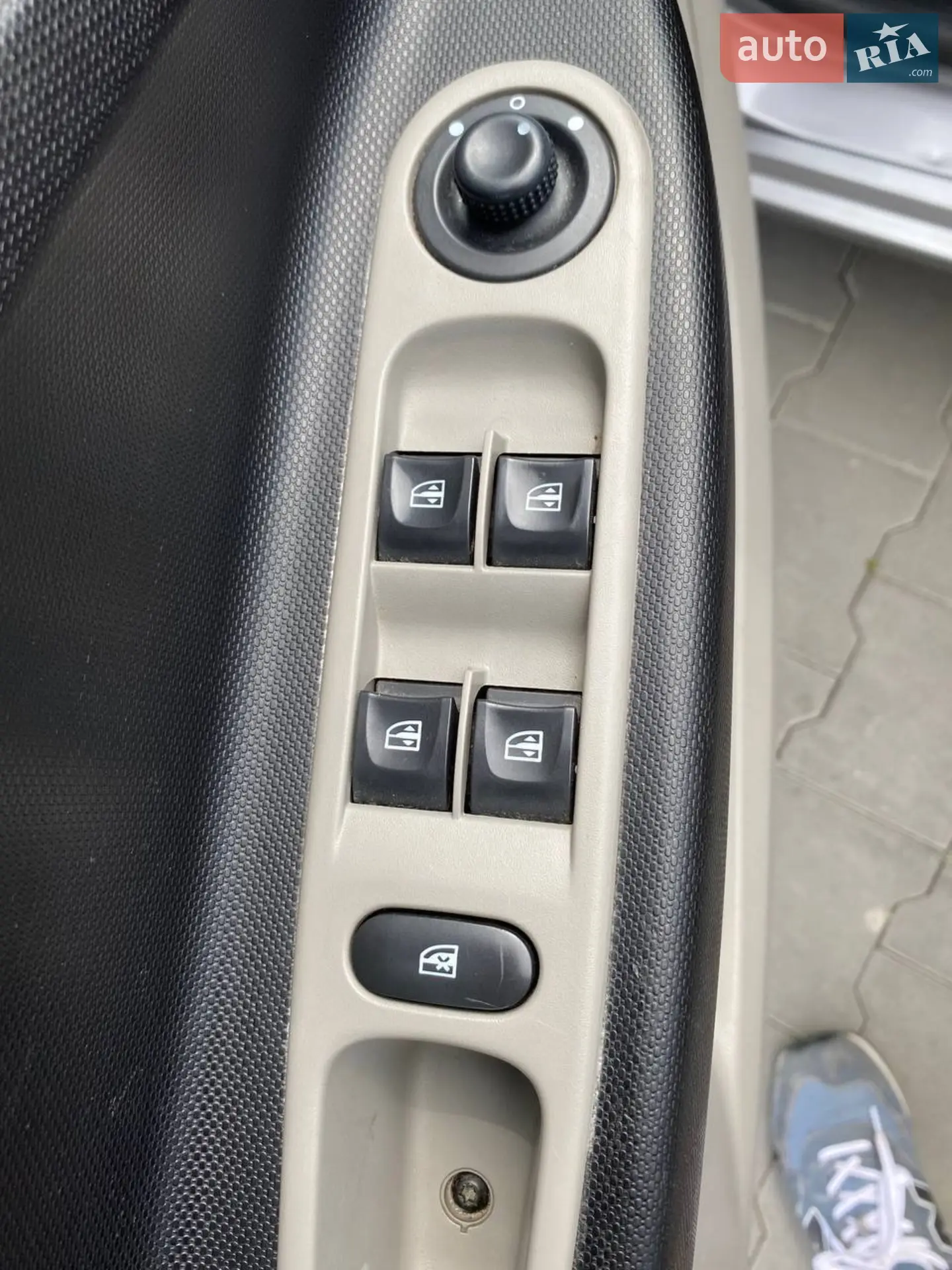 2015 Renault ZOE - мініатюра 24