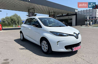 Хэтчбек Renault Zoe 2017 в 
