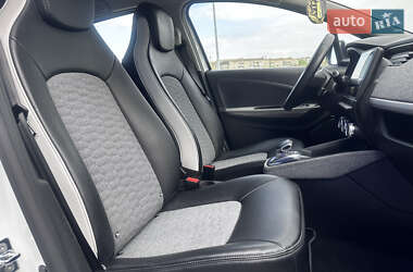 Хэтчбек Renault Zoe 2020 в 