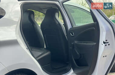Хэтчбек Renault Zoe 2020 в 