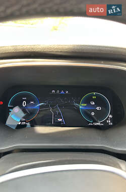 Хэтчбек Renault Zoe 2021 в 