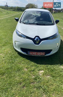 Хэтчбек Renault Zoe 2017 в 