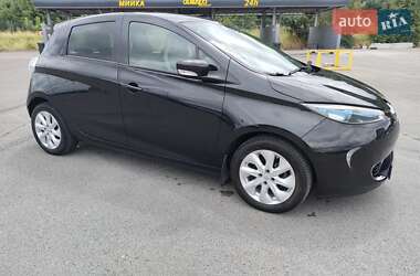 Хэтчбек Renault Zoe 2016 в 