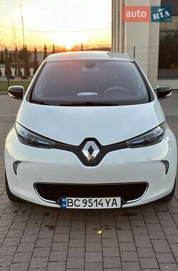 Хэтчбек Renault Zoe 2015 в 