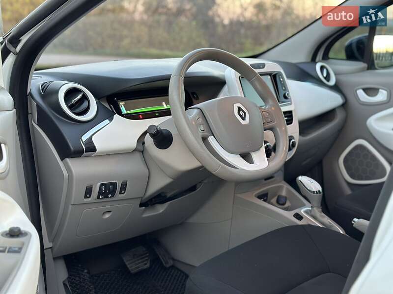 Хетчбек Renault Zoe 2015 в Львові