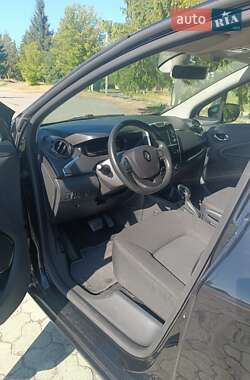 Хэтчбек Renault Zoe 2017 в 
