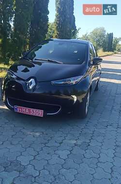 Хэтчбек Renault Zoe 2017 в 