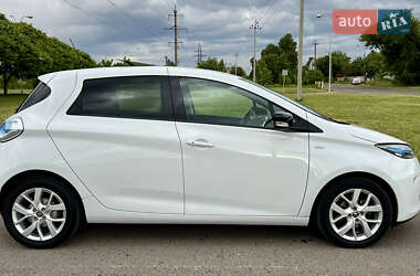 Хэтчбек Renault Zoe 2019 в 