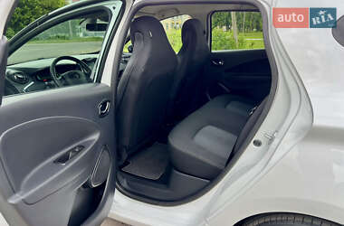 Хэтчбек Renault Zoe 2019 в 