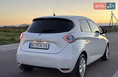 Хэтчбек Renault Zoe 2015 в 