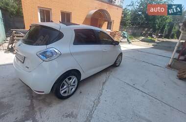 Хэтчбек Renault Zoe 2017 в 