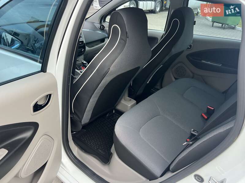 Хэтчбек Renault Zoe 2015 в Ровно