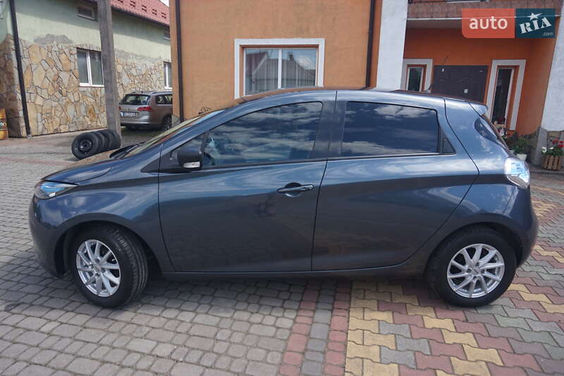 Хэтчбек Renault Zoe 2017 в Самборе