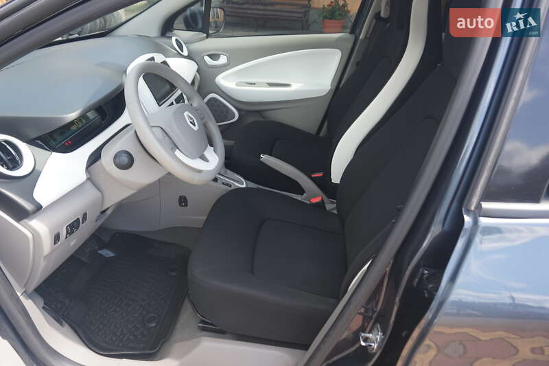 Хэтчбек Renault Zoe 2017 в Самборе