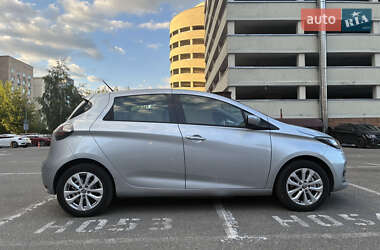 Хэтчбек Renault Zoe 2021 в 
