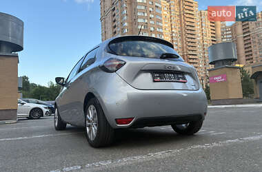 Хэтчбек Renault Zoe 2021 в 