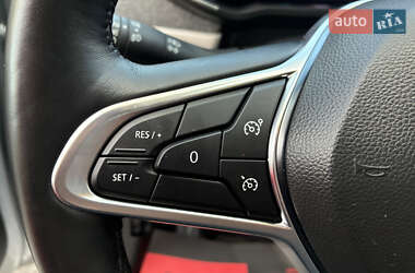 Хэтчбек Renault Zoe 2021 в 