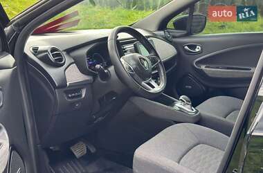 Хэтчбек Renault Zoe 2022 в 