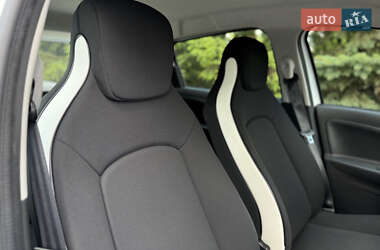 Хэтчбек Renault Zoe 2019 в 