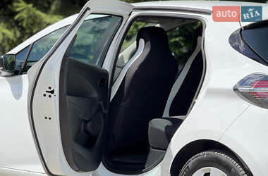 Хэтчбек Renault Zoe 2019 в 