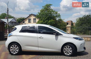 Хетчбек Renault Zoe 2016 в 