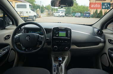 Хетчбек Renault Zoe 2016 в 