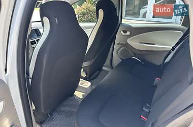 Хэтчбек Renault Zoe 2015 в 