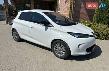 Хэтчбек Renault Zoe 2015 в 