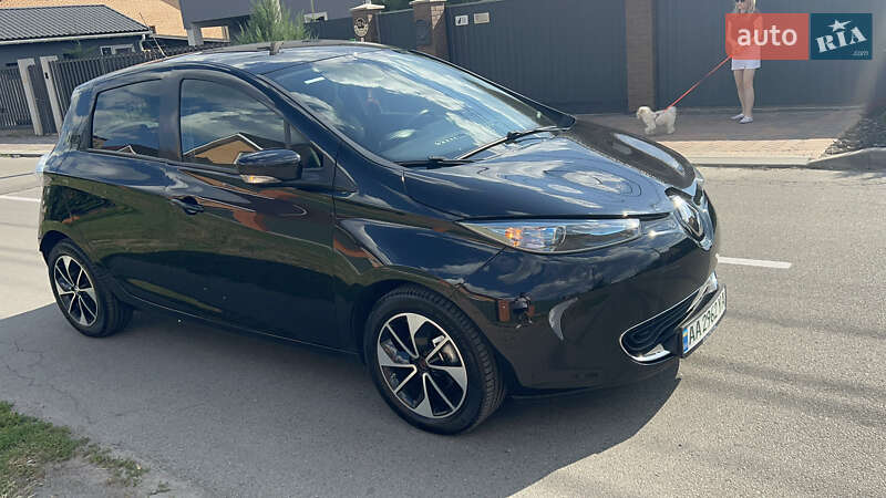 Хэтчбек Renault Zoe 2017 в Киеве