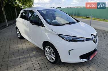 Хэтчбек Renault Zoe 2017 в 