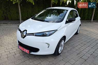 Хэтчбек Renault Zoe 2017 в 