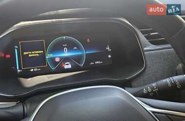 Хэтчбек Renault Zoe 2021 в 