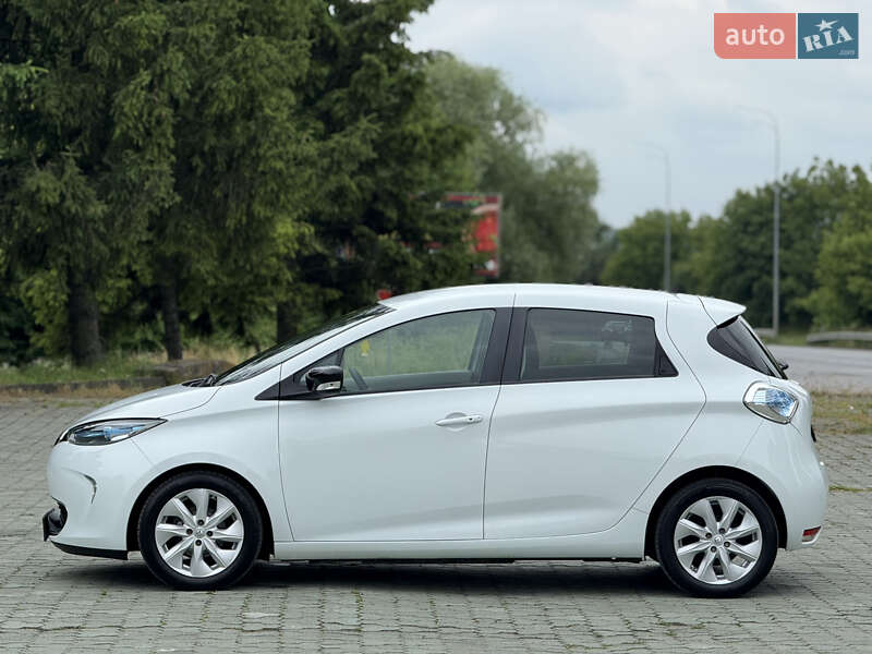 Хэтчбек Renault Zoe 2016 в Дубно