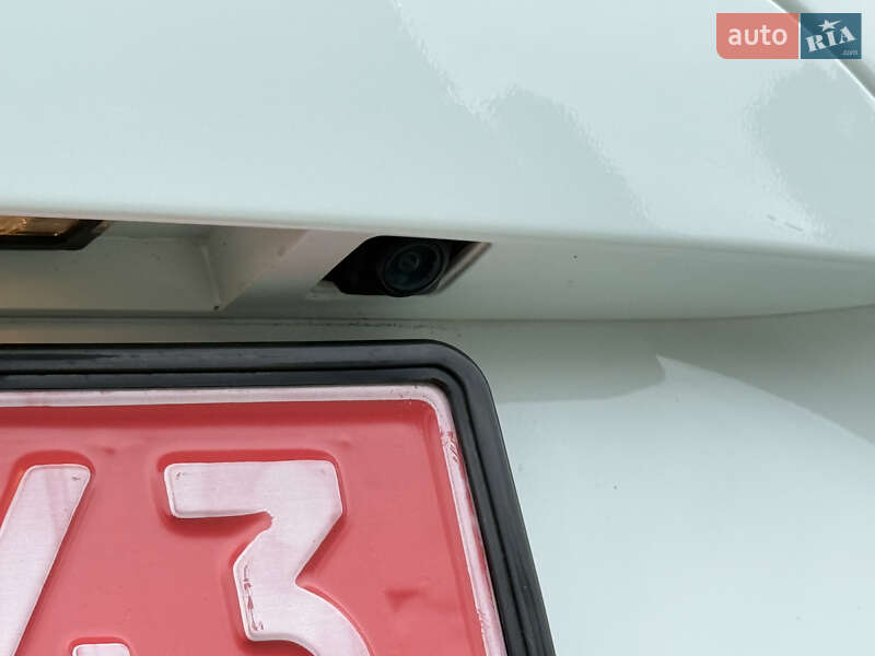 Хэтчбек Renault Zoe 2016 в Дубно