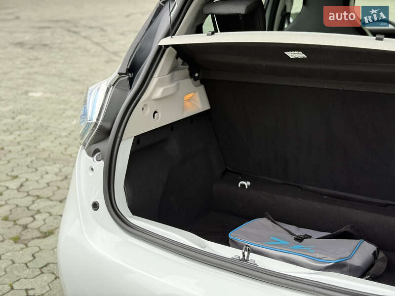 Хэтчбек Renault Zoe 2016 в Дубно