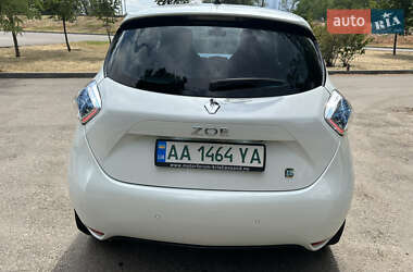 Хетчбек Renault Zoe 2016 в 