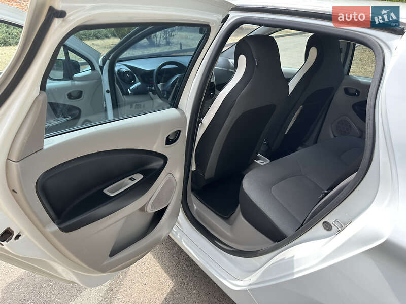 Хетчбек Renault Zoe 2016 в Кривому Розі