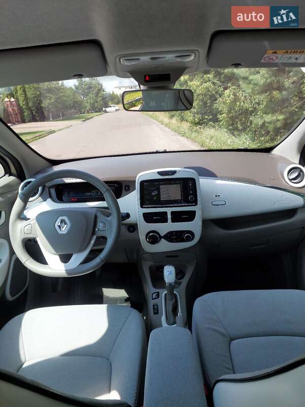 Хетчбек Renault Zoe 2015 в Рівному фото 16 Хетчбек Renault Zoe 2015 в Рівному