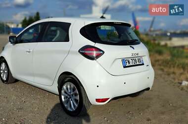 Хэтчбек Renault Zoe 2020 в 