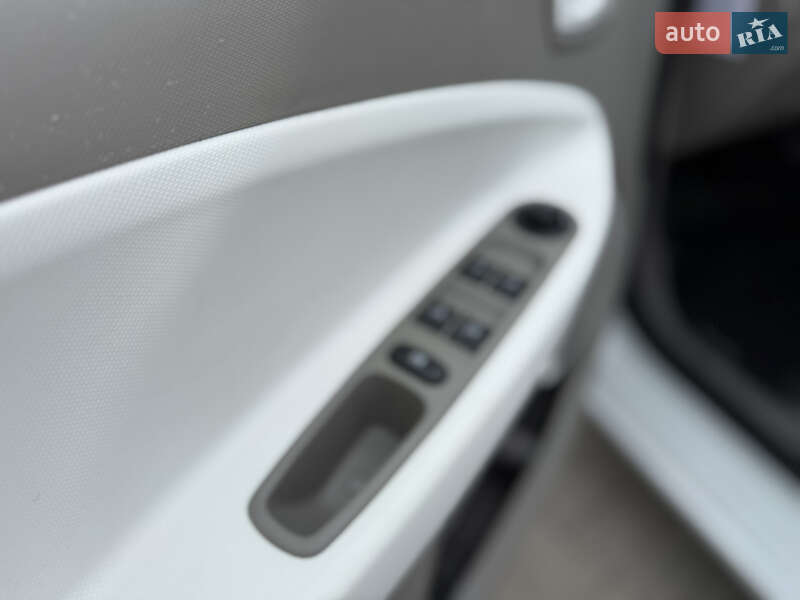 Хетчбек Renault Zoe 2018 в Рівному