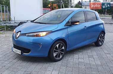 Хетчбек Renault Zoe 2017 в 