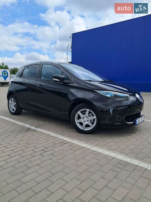 Хэтчбек Renault Zoe 2015 в Дубно