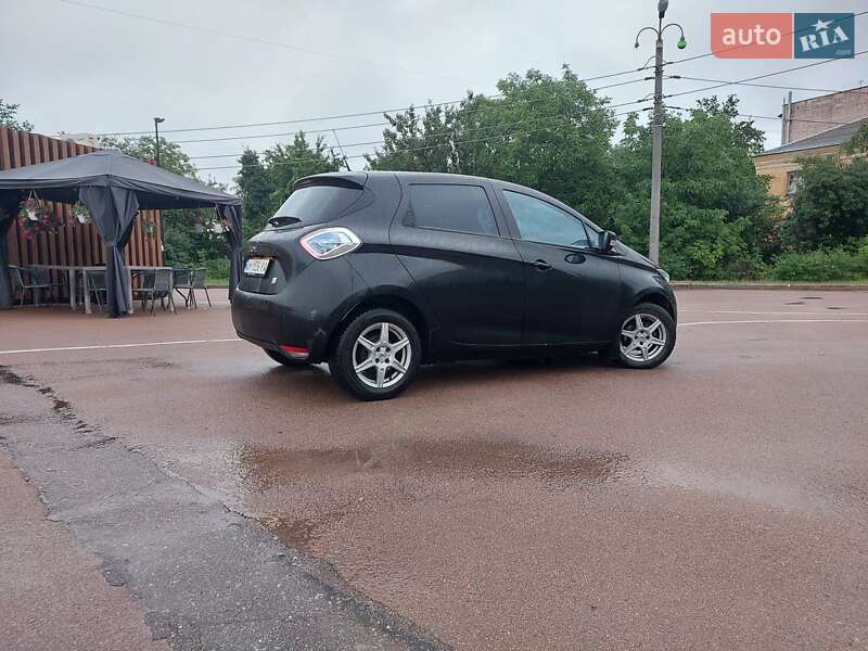 Хэтчбек Renault Zoe 2015 в Житомире