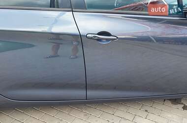Хэтчбек Renault Zoe 2017 в 