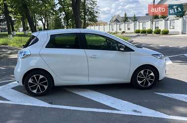 Хэтчбек Renault Zoe 2017 в 