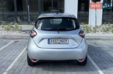 Хэтчбек Renault Zoe 2020 в 