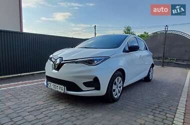 Хэтчбек Renault Zoe 2021 в 